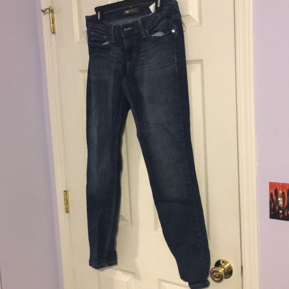 Levi’s Skinny Medium Wash Denim Jeans